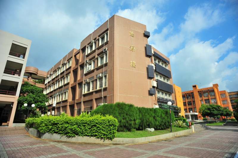 靜宜大學-思源樓(另開新視窗) 靜宜大學-思源樓(另開新視窗)